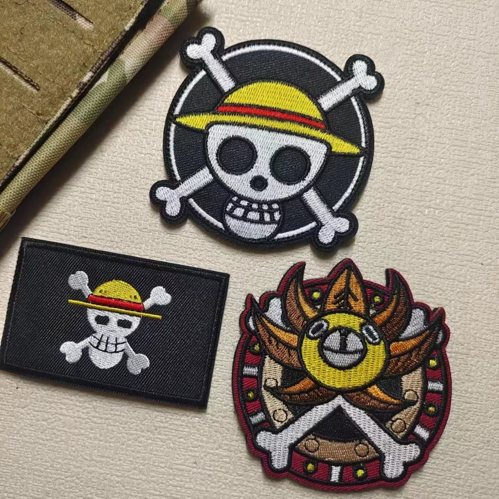 رقعة كرتونية من One Piece مطرز - مراجعة Velcro Sew On وسعره